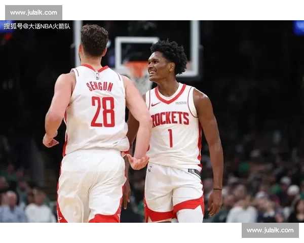 青春风暴正面对决 火箭队激战灰熊诠释速度与力量的碰撞篮球赛场新篇章